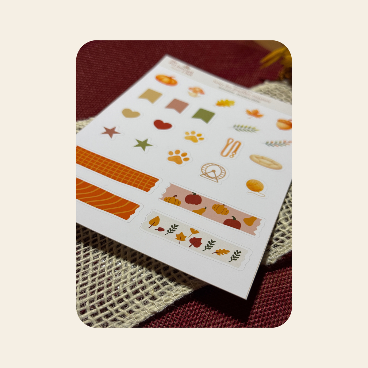 Planche de stickers n°1 – Sous les feuilles rousses